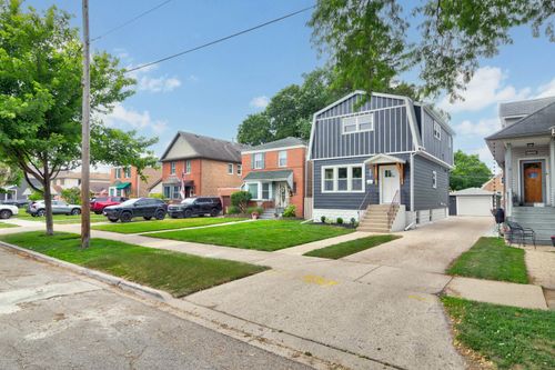 10528 S Lawndale Ave, Chicago, IL, 60655-3229 | Card Image