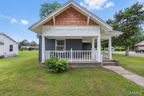 300 S Main Street, Gideon, MO, 63848 | Card Image