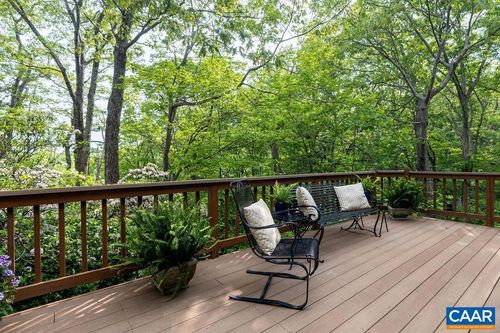 30 Gumtree Dr, WINTERGREEN RESORT, VA, 22967-8128 | Card Image