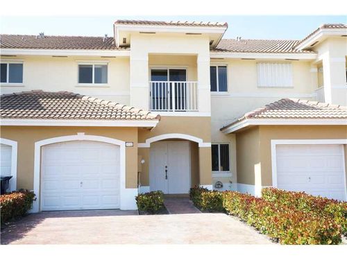 5732-5732 Sw 162nd Pass, Miami, FL, 33193-5692 | Card Image