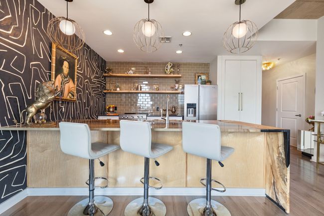 UNIT-914 - 301 Demonbreun St, Condo with 2 bedrooms, 2 bathrooms and 2 parking in Nashville TN | Image 4
