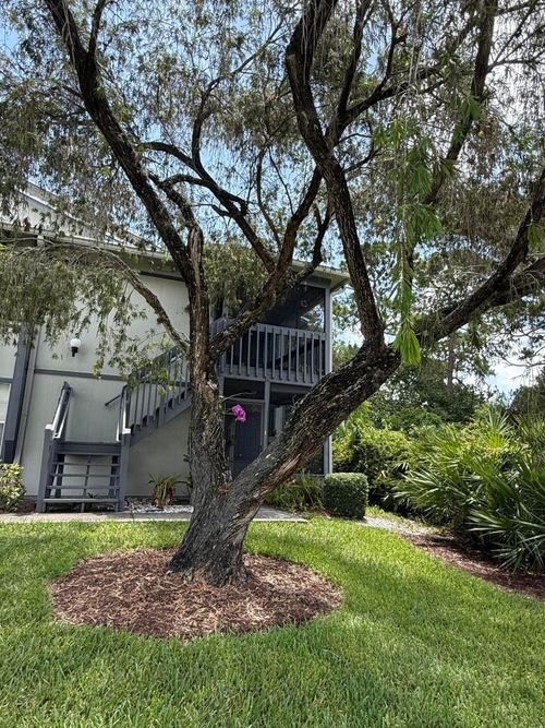 j-8-8228 Se Croft Cir, Hobe Sound, FL, 33455-6349 | Card Image