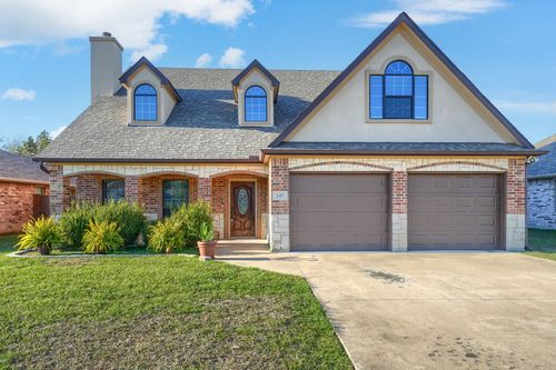 147 Birdsong Ln, Terrell, TX, 75160-5032 | Card Image