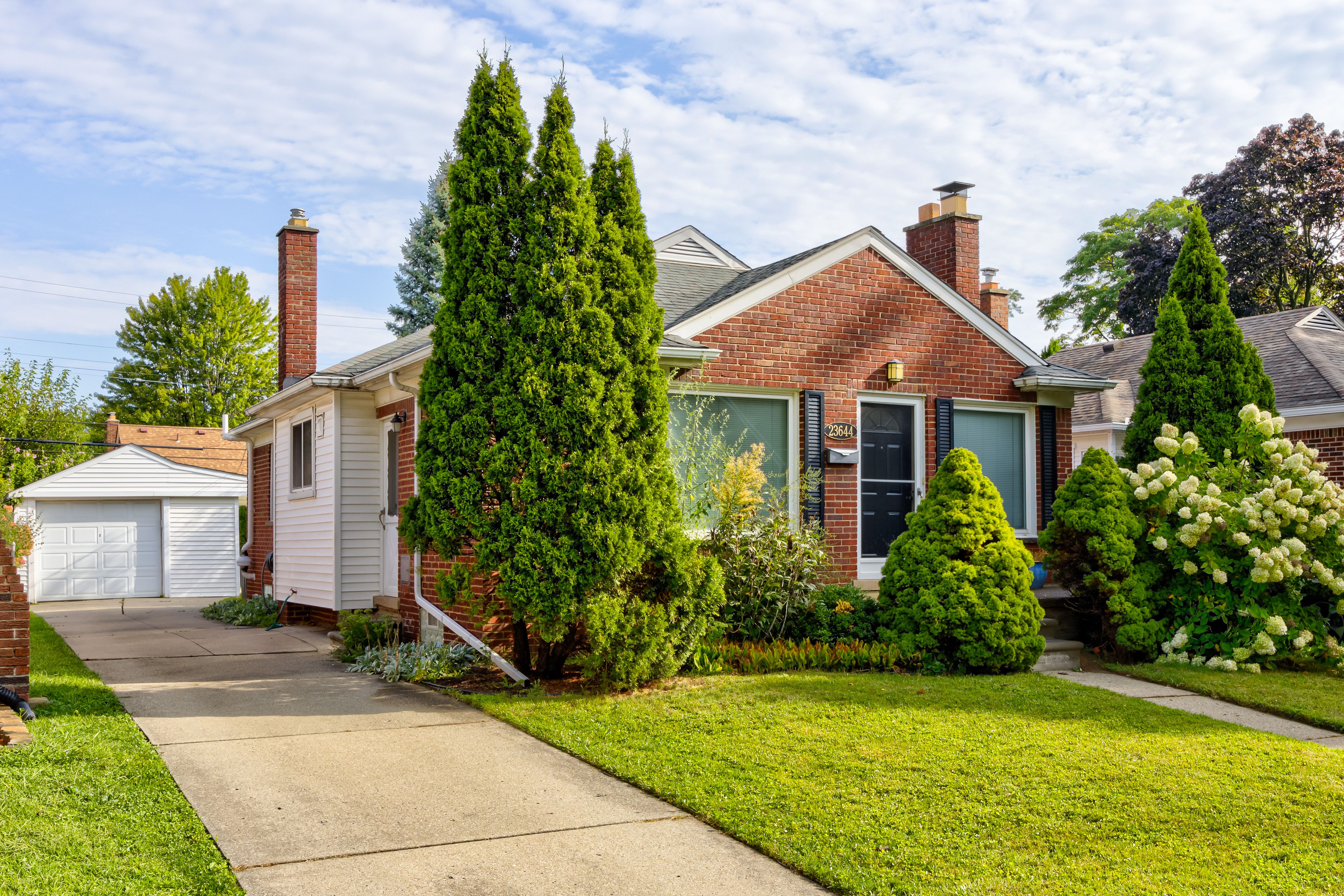 Hollander St, Dearborn, MI 48128