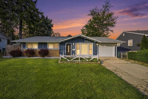 6 Beacon Ave, Romeoville, IL, 60446-1117 | Card Image
