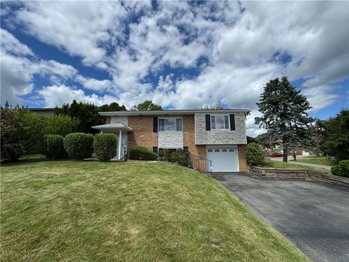 563 Meadowvale Dr, Cheswick, PA, 15024-9469 | Card Image