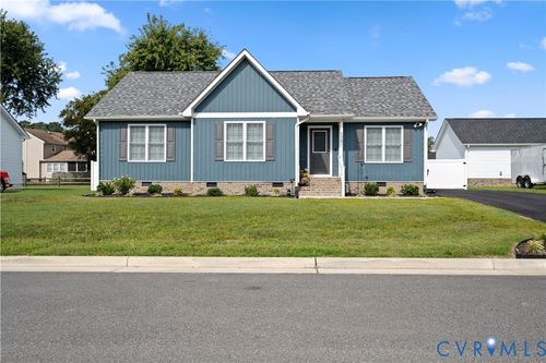 1267 Briarcliffe Dr, Colonial Heights, VA, 23834-1916 | Card Image