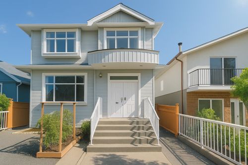 3039 E 18th Ave, Vancouver, BC, V5M2R4 | Card Image