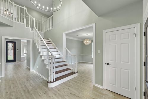 31 Treescape Cir, The Woodlands, TX, 77381-4059 | Card Image