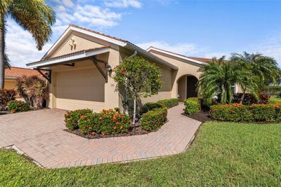 110 Palazzo Court, House other with 3 bedrooms, 2 bathrooms and null parking in North Venice FL | Image 1