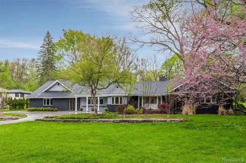 30360 Kincardine Rd, Franklin, MI, 48025-1419 | Card Image