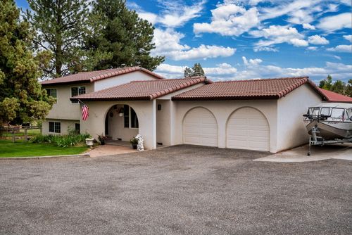 3790 Nw 38th St, Redmond, OR, 97756-9374 | Card Image