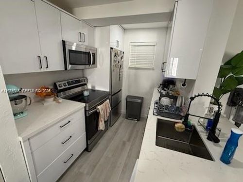 apt-27-8607 Sw 68th Ct, Pinecrest, FL, 33156-1143 | Card Image