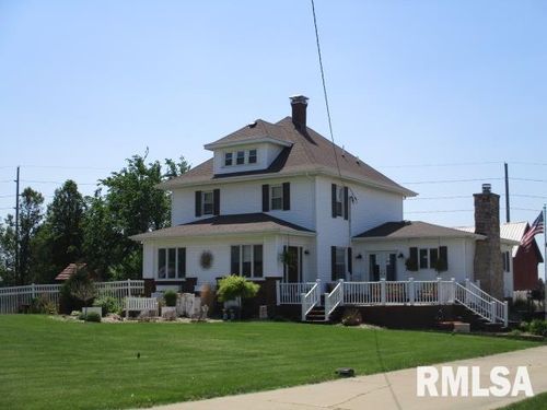 202 S Main St, Roanoke, IL, 61561-7825 | Card Image