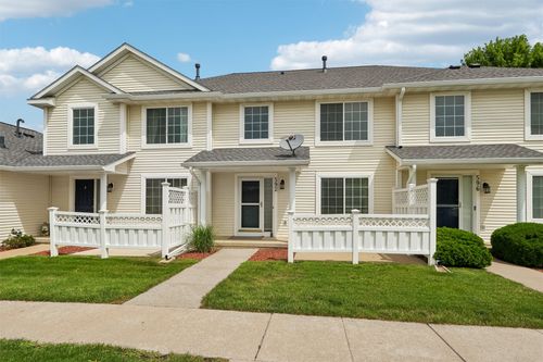 592 Se Williams Court, Waukee, IA, 50263 | Card Image