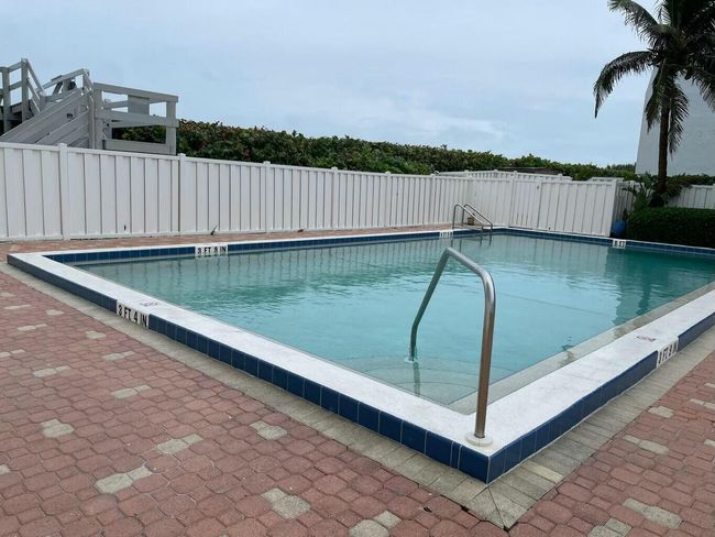 APT-111 - 10980 S Ocean Dr, Condo with 2 bedrooms, 2 bathrooms and null parking in Jensen Beach FL | Image 22