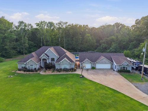 9 Coy Trl, Conway, AR, 72032-9472 | Card Image