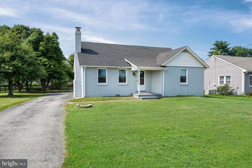 4549 Brenford Rd, SMYRNA, DE, 19977-3671 | Card Image
