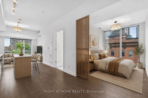 512-3 Gloucester St, Toronto, ON, M4Y0C6 | Card Image