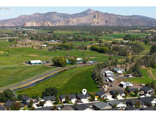 2721 Ne 6th Dr, Redmond, OR, 97756 | Card Image