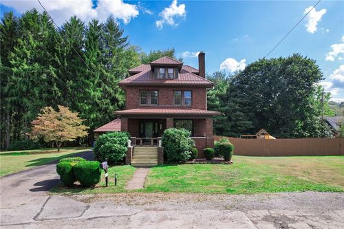 323 Morrison Ave, Ellwood City, PA, 16117-2637 | Card Image