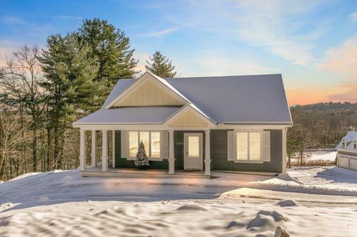 a-639 E Broadway, Haverhill, MA, 01830-2420 | Card Image