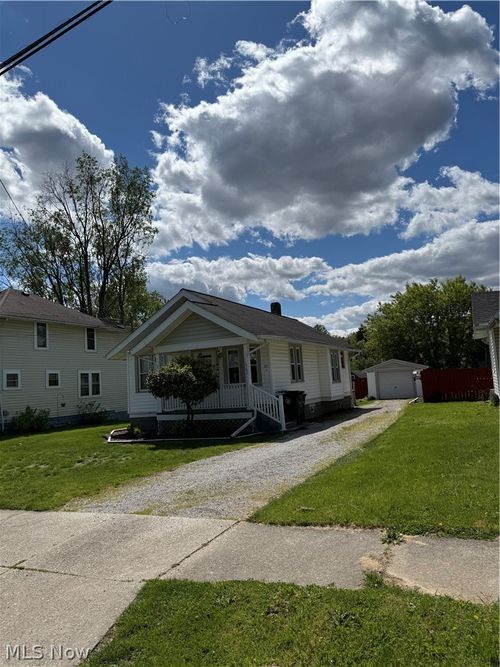 462 Larkin Ave, Akron, OH, 44305-3764 | Card Image