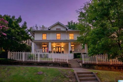 3801 6th Ave S, BIRMINGHAM, AL, 35222-3301 | Card Image