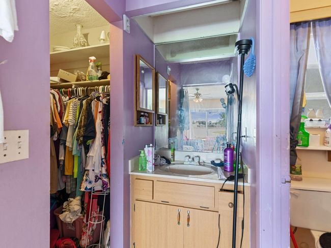 Primary Bathroom | Image 15