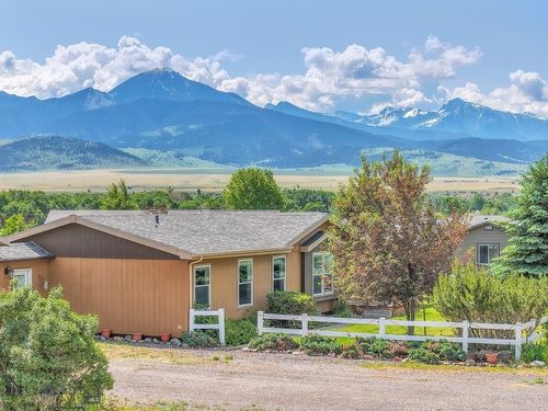 606 Hefferline Ave, Livingston, MT, 59047-9281 | Card Image