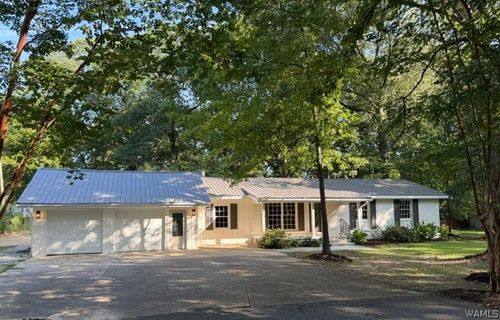 1702 Elmwood Dr, Demopolis, AL, 36732-4010 | Card Image