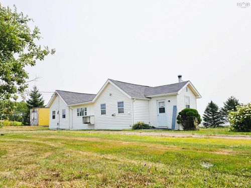 4606 Highway 2, Upper Economy, NS, B0M1B0 | Card Image