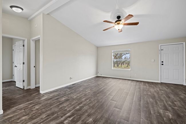 108 Gammenthaler Ln, House other with 3 bedrooms, 2 bathrooms and 1 parking in Harper TX | Image 11