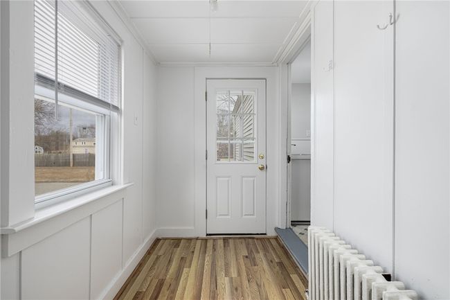 576 East Main. Rear drop zone with heat. | Image 36
