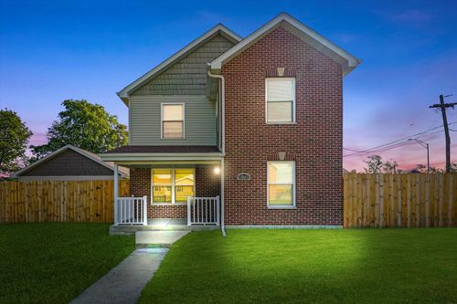 1541 Center Ave, Chicago Heights, IL, 60411-3657 | Card Image