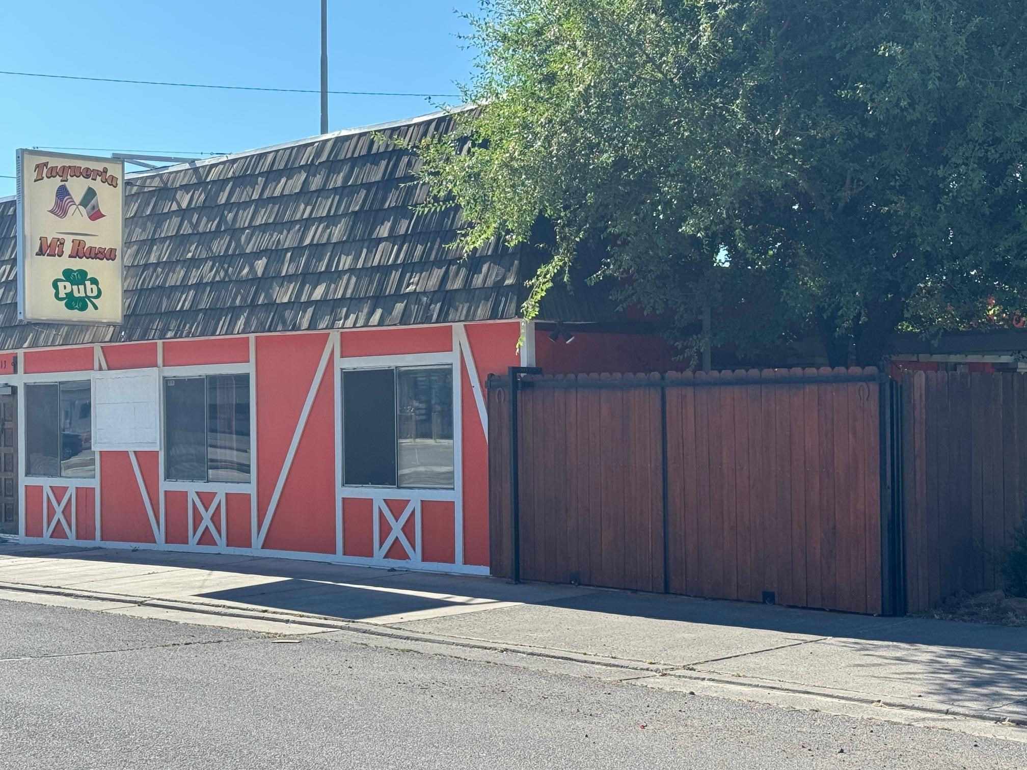 Commercial Sale in Dorris 4