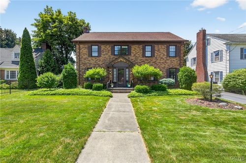 221 Grant Blvd, Syracuse, NY, 13206-2721 | Card Image