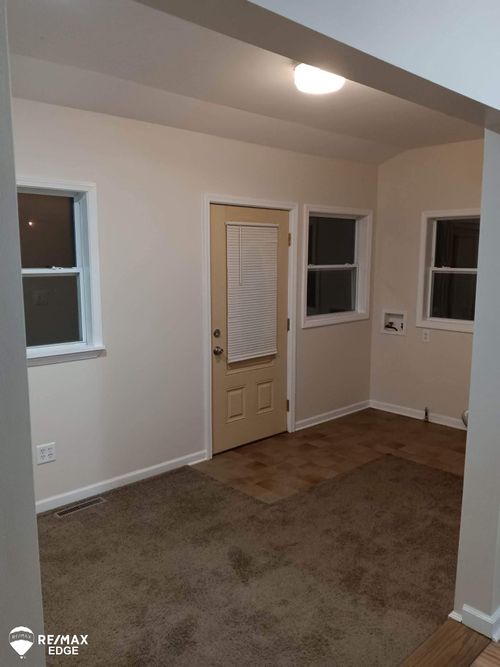 1032 Maginn Ct, Mount Morris, MI, 48458-1759 | Card Image