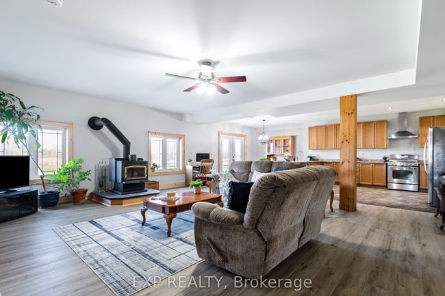 295089 8th Line, House other with 4 bedrooms, 2 bathrooms and 10 parking in Amaranth ON | Image 8