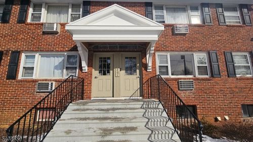 apt-a4-201 Vail St, Hackettstown, NJ, 07840-1237 | Card Image