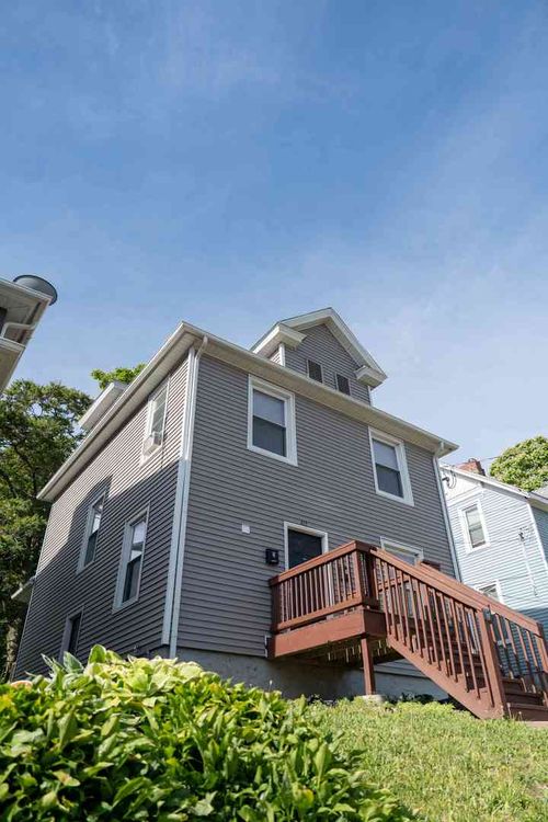411 E 8th St, Davenport, IA, 52803-5403 | Card Image