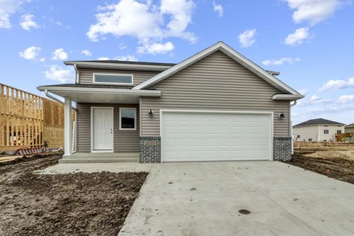 3755 19th St S, Moorhead, MN, 56560 | Card Image