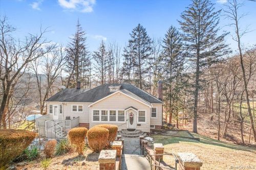 9 Crescent Hill Dr, Cortlandt Mnr, NY, 10567-1205 | Card Image