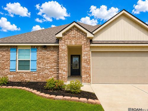 30716 Pine Grove Dr, Denham Springs, LA, 70726 | Card Image