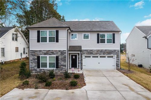 4627 Shattalon Dr, Winston Salem, NC, 27106-1628 | Card Image