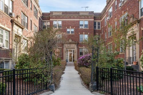 apt-1-461 Washington St, Brookline, MA, 02446-6136 | Card Image