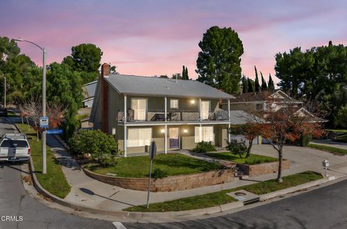 16833 Nearview Dr, Canyon Country, CA, 91387-1737 | Card Image