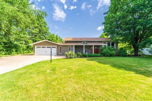 102 James Ave, ROTHSCHILD, WI, 54474-1851 | Card Image