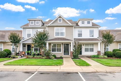 104 Alexander Blvd, Clarksville, TN, 37040-5142 | Card Image