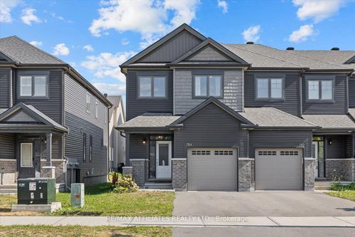 784 Miikana Rd, Ottawa, ON, K1X0G5 | Card Image